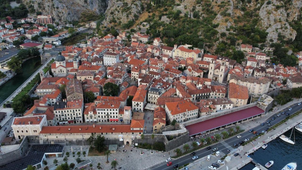 Art House 001 Ξενοδοχείο Κότορ Εξωτερικό φωτογραφία